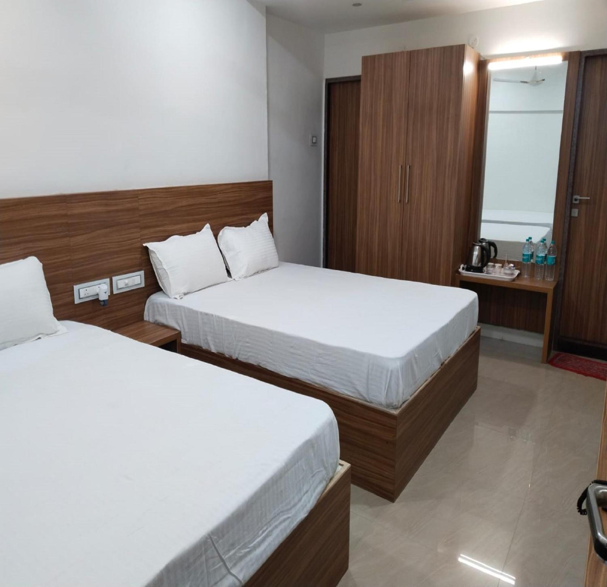 Sri Krishna Residency Srirangam Hotel Tiruchirappalli Bagian luar foto